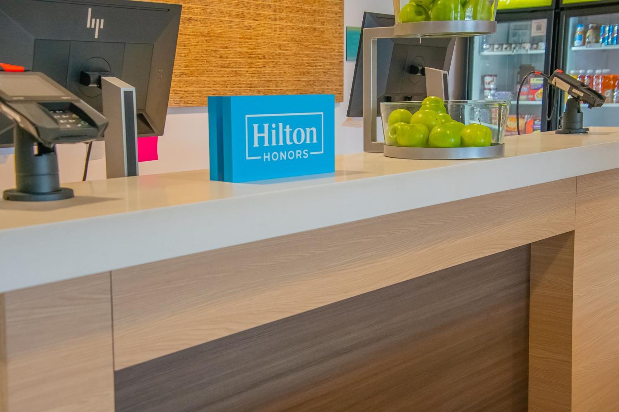 Home2 Suites By Hilton 로건스포트 외부 사진